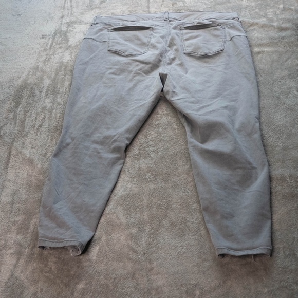 Torrid Bombshell Skinny Womens 22R Grey Super Soft High-Rise Destructed Jeans - Picture 5 of 12